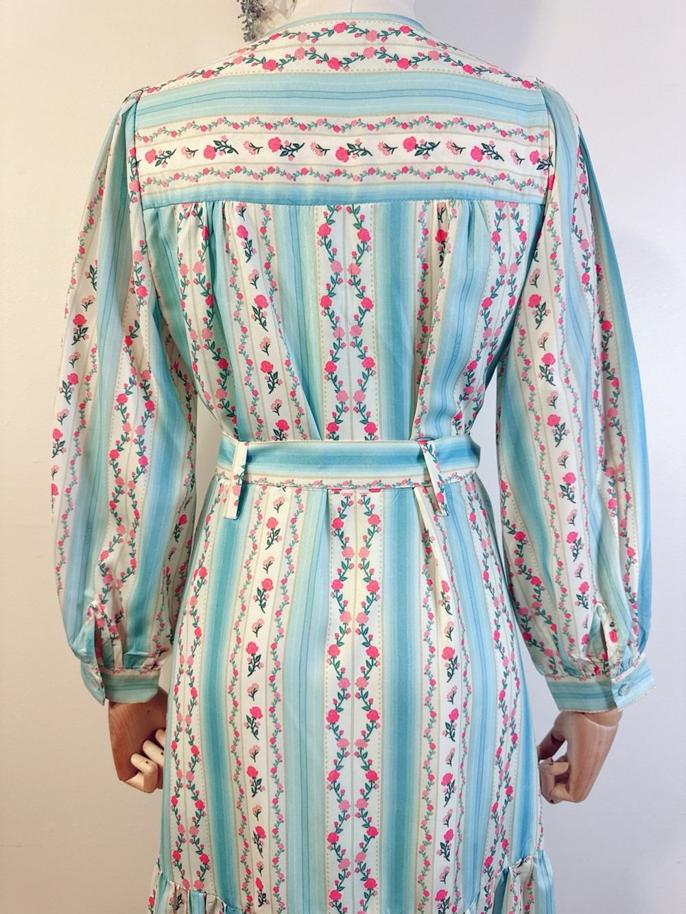 ๐ผ Pastel Blue Floral Maxi Dress with Heart Belt ๐ผ - Picture 10 of 12